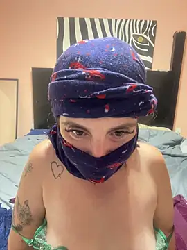 StephanieRc Adlı Modelin Canlı XXX Sohbeti