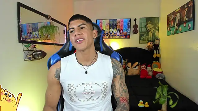 Damian_latinxxx Adlı Modelin Canlı XXX Sohbeti