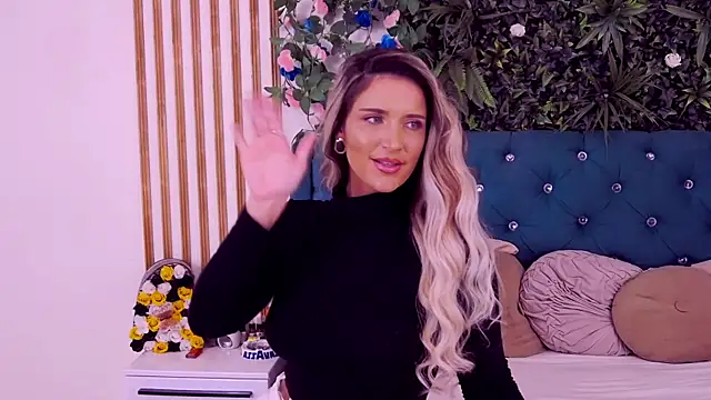 XXX chat uživo modela CherryMuse_