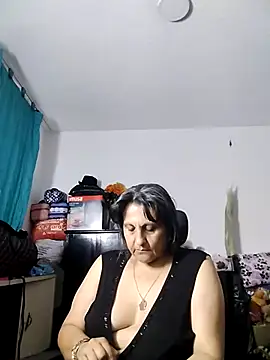 Živý XXX chat merlyna_goldens