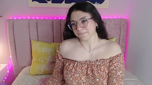 Angelie_Rosebrm's Live XXX Chat