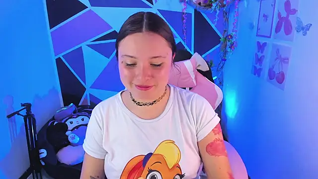 little_emma0's Live XXX Chat