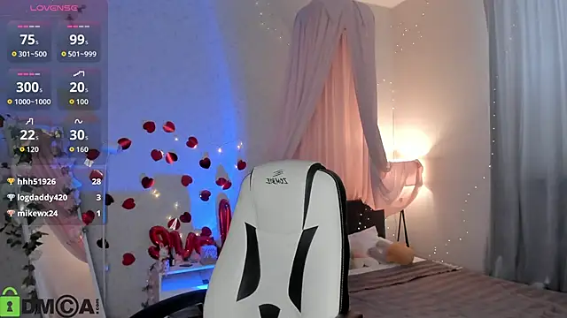 Luna_Vibee's Live XXX Chat