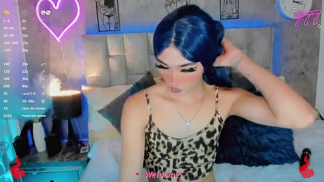Baby_Aliz webcam show