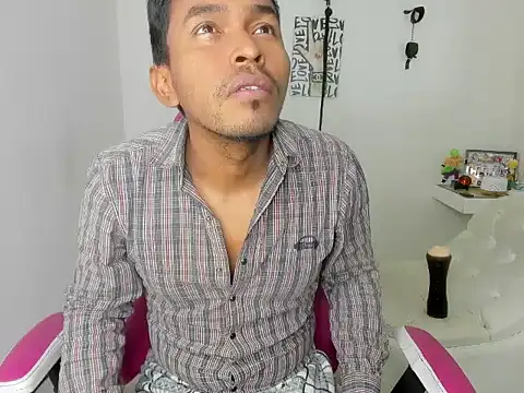 Pertunjukan Kamera Web Adam_Morgan2