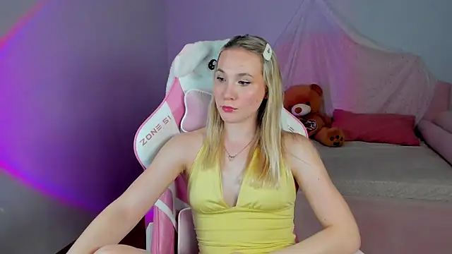 XXX chat uživo modela ElaraVoltage