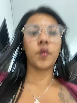 Živý XXX chat naomifox_