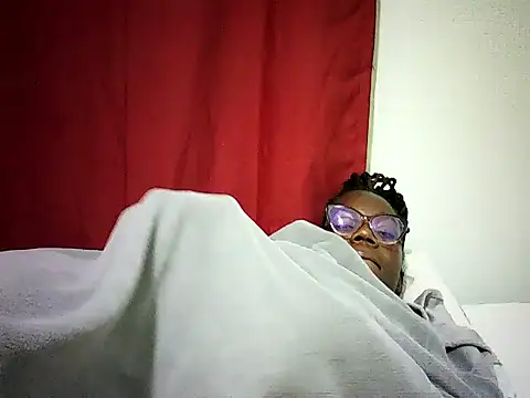 Pierra77 Live XXX-chat
