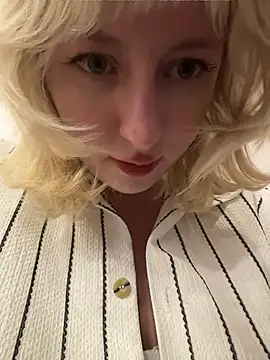 RonnieKiss' Live XXX Chat