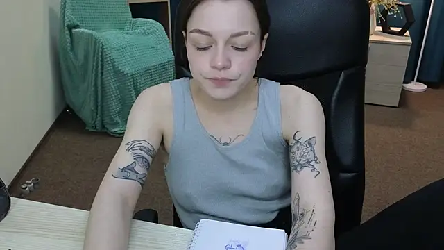 MirnaBasora Chat XXX live