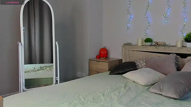 Virginia_Robinson Live XXX-Chat