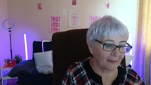 Sandra_Snowflake Live XXX Chat