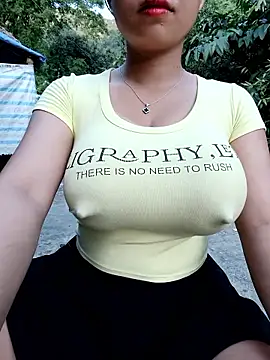 Chatroom XXX en direct de Rubyy_Nk