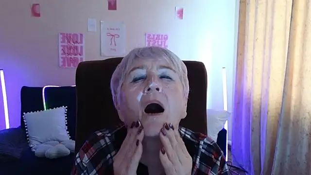 Sandra_Snowflake 라이브 XXX 채팅