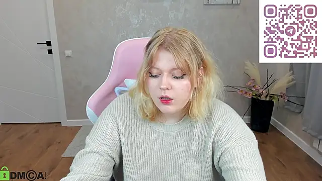 luna_c0ra élő XXX-chatje