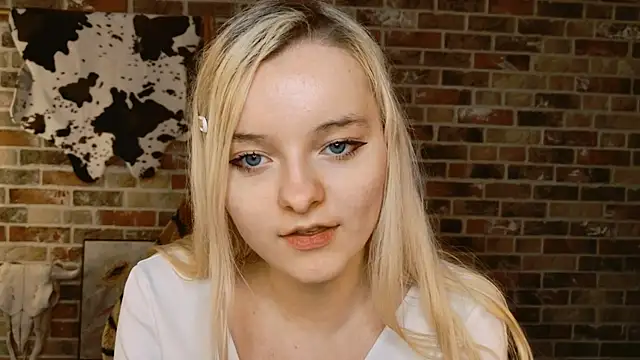 Chat XXX en directo de Angela_Bunny