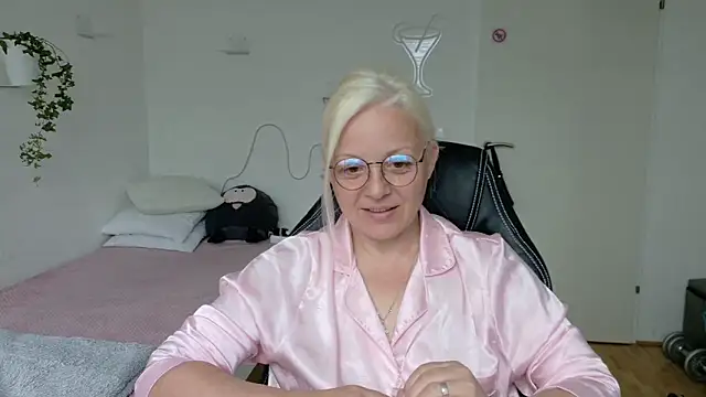 Linsy_Kim Chat XXX in diretta