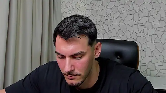 Онлайн чат XXX ClintMasters