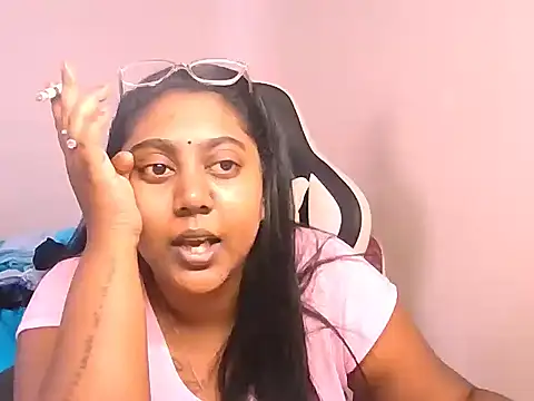 Chatroom XXX en direct de Indian_Ruby99