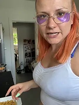 Fiebie_licious_ Live XXX-chat