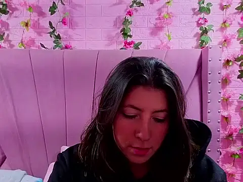 EmberCooper_'s Live XXX Chat