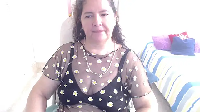 leonela_69's Live XXX Chat