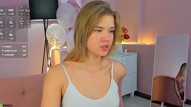 Pokazy przed kamerką – CherryLexi_