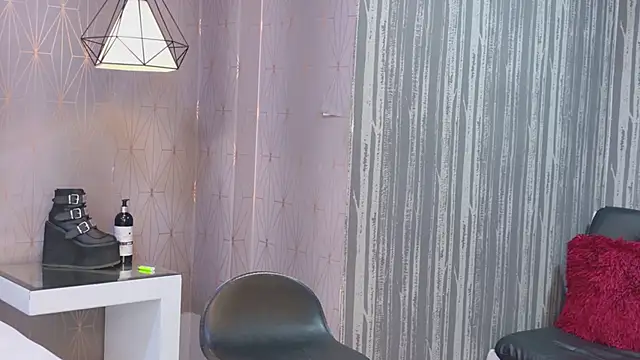 AntonellaEscudero's Live XXX Chat