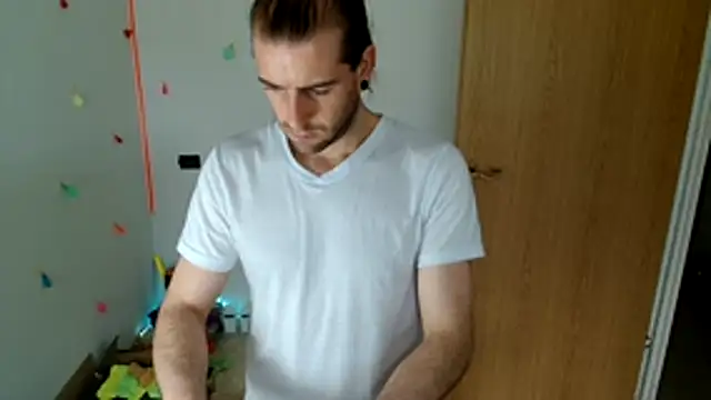 hei_69 Adlı Modelin Canlı XXX Sohbeti