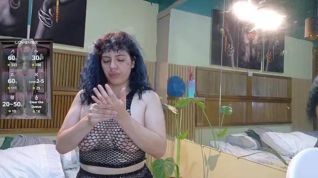 Chatroom XXX en direct de Eli666uwu