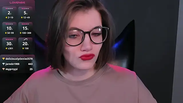 دردشة CathyAdams الجنسية المباشرة