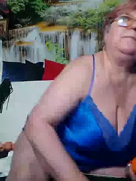 QueenPammy1 লাইভ XXX চ্যাট