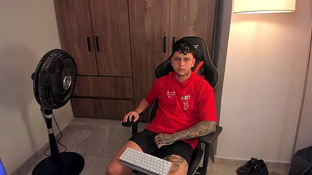 Chatroom XXX en direct de Jake_simons