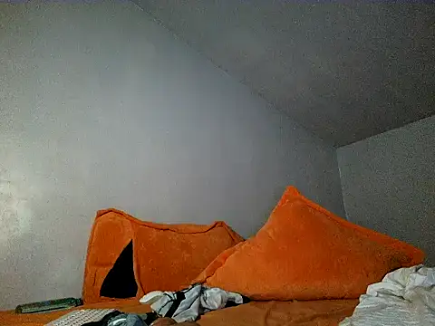 Онлайн чат XXX Chillntalkmami