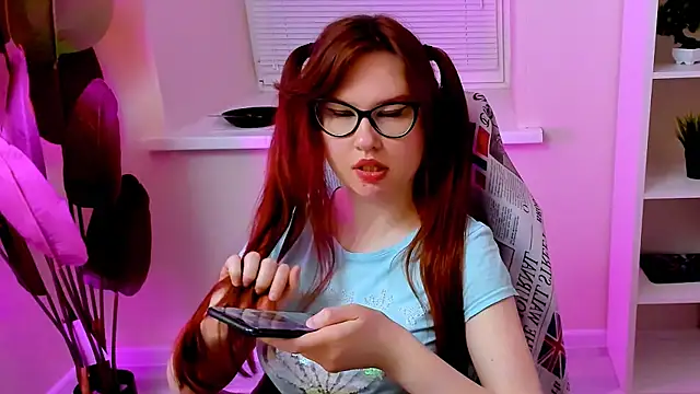 CarolGiggly Chat XXX live