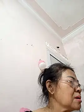 Hotestlove webcam show