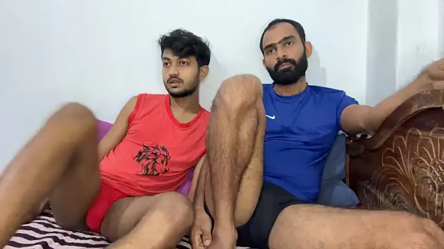 DesiDaddyandSon Webcam-Show