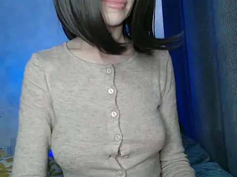 Nora_Sweet1n Webbikameraesitys