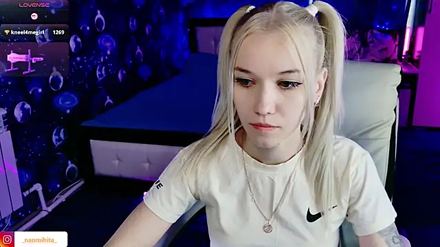 NaomiHita's Live XXX Chat