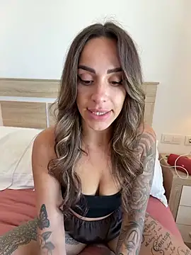 عرض كام -Alisa