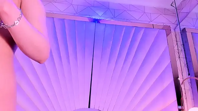 VesperVelvet – Naživo XXX chat