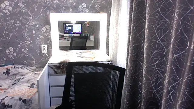 AliceTwinkle's Webcam Show