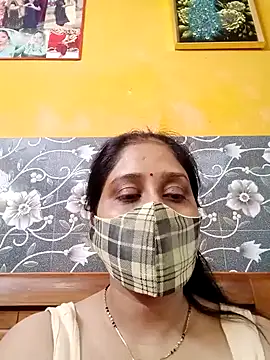 CuteKajal67's Live XXX Chat