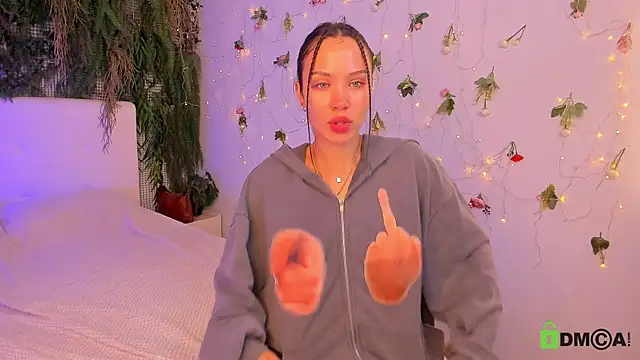 Black_Jenny Adlı Modelin Canlı XXX Sohbeti