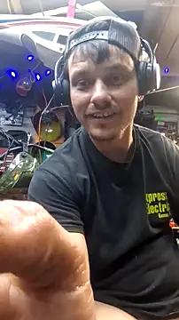 Pokazy przed kamerką – twistafatpipe