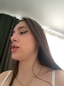 BOOMFOXY's Live XXX Chat