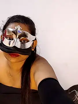 Sluttyfuckinggirl: διαδικτυακό σόου στην κάμερα