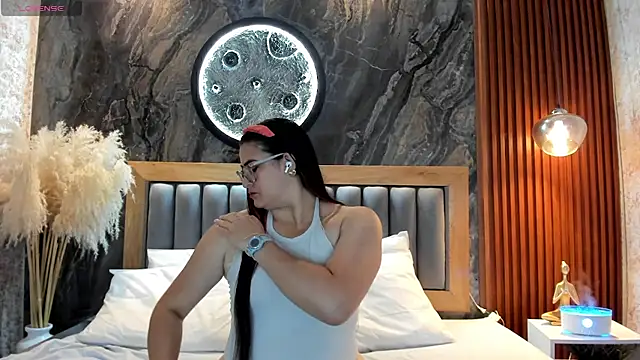 Chat +18 de BellaPeers_ ao vivo