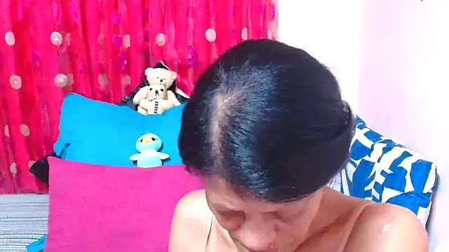 SLUTTYROXY লাইভ XXX চ্যাট