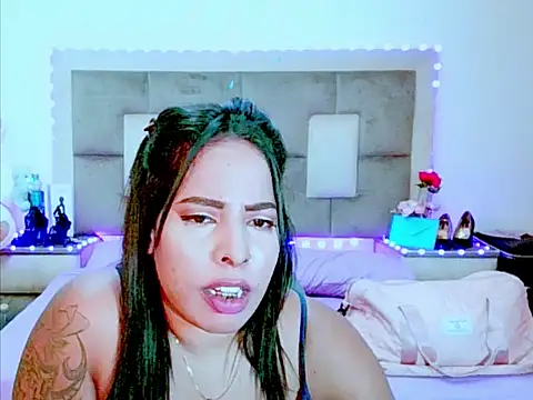 indiantopaz694u – Naživo XXX chat
